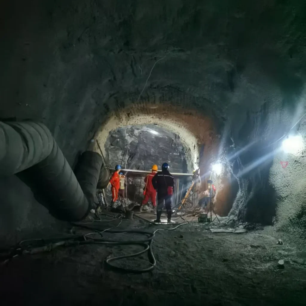 Construcción de perforación de rocas